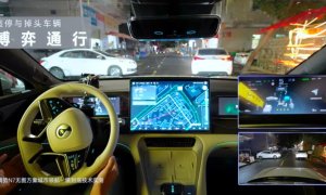 比亚迪夜闯深圳城中村，300万辆汽车将引爆万亿自动驾驶市场！