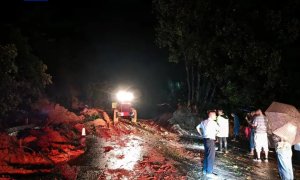 受强降雨影响 广东梅州多地学校17日停课