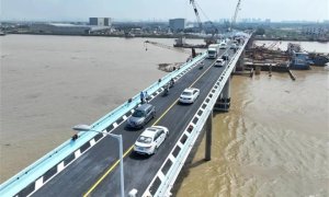 被撞断裂4个月后，广州沥心沙大桥恢复全面通车，三民岛民：运货成本降低