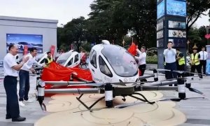 中国首批无人驾驶eVTOL在广州交付，“空中出租车”真的来了？